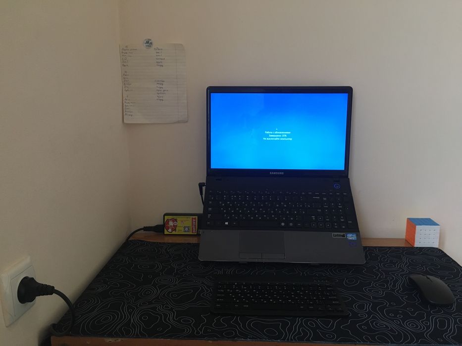 Ноутбук самсунг срочно продам