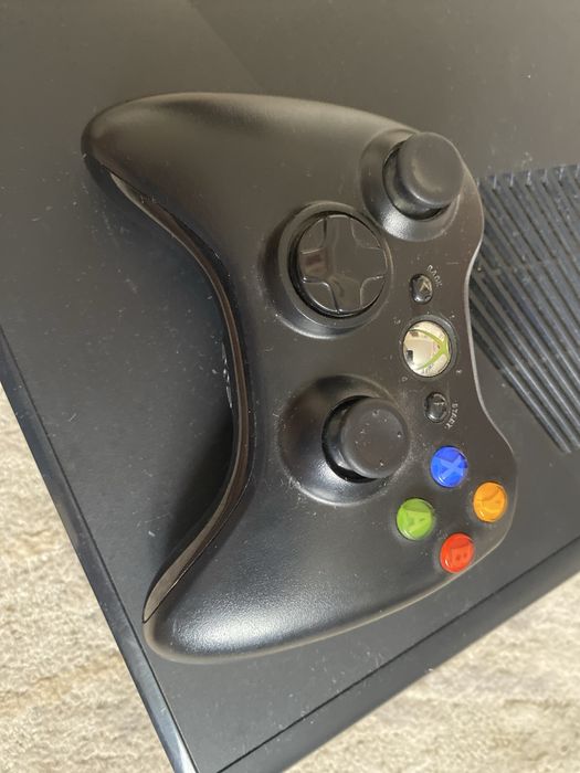 Продам xbox 360 1 джостик
