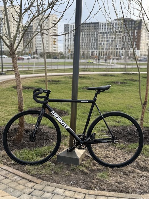 Fixed gear ardently