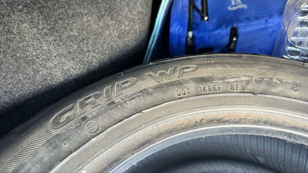 Продам шину всесезонный