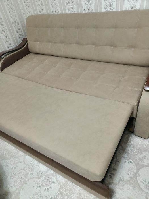 Продам диван раскладной.