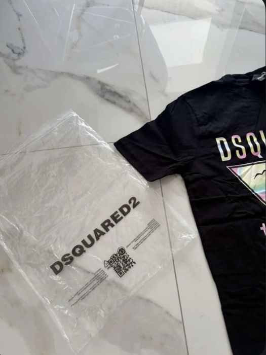 Dsquared2 тениска – нова с етикет