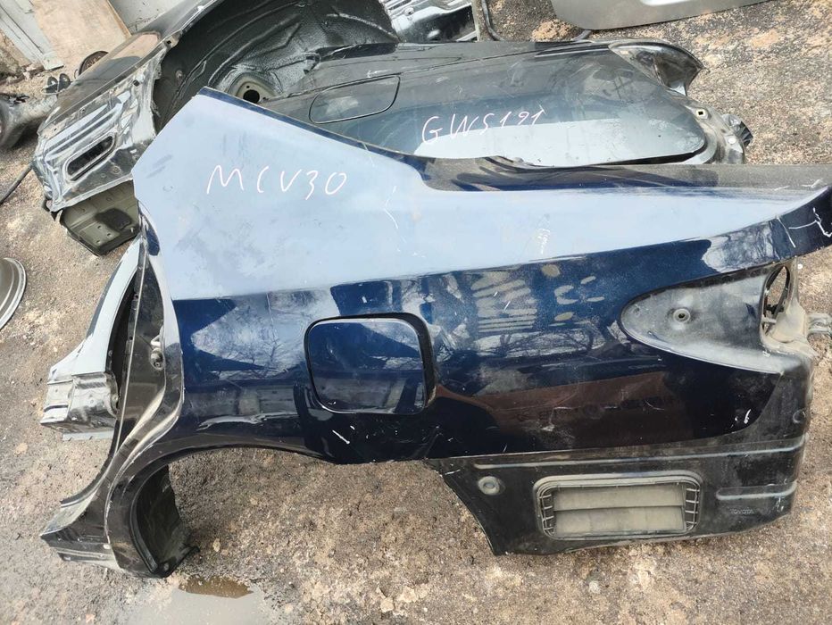 Lexus Es задние крылья