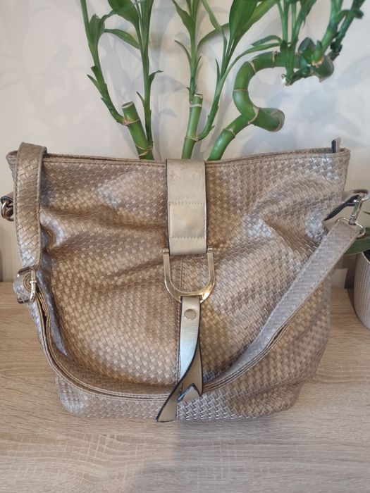 Кожени дамски чанти