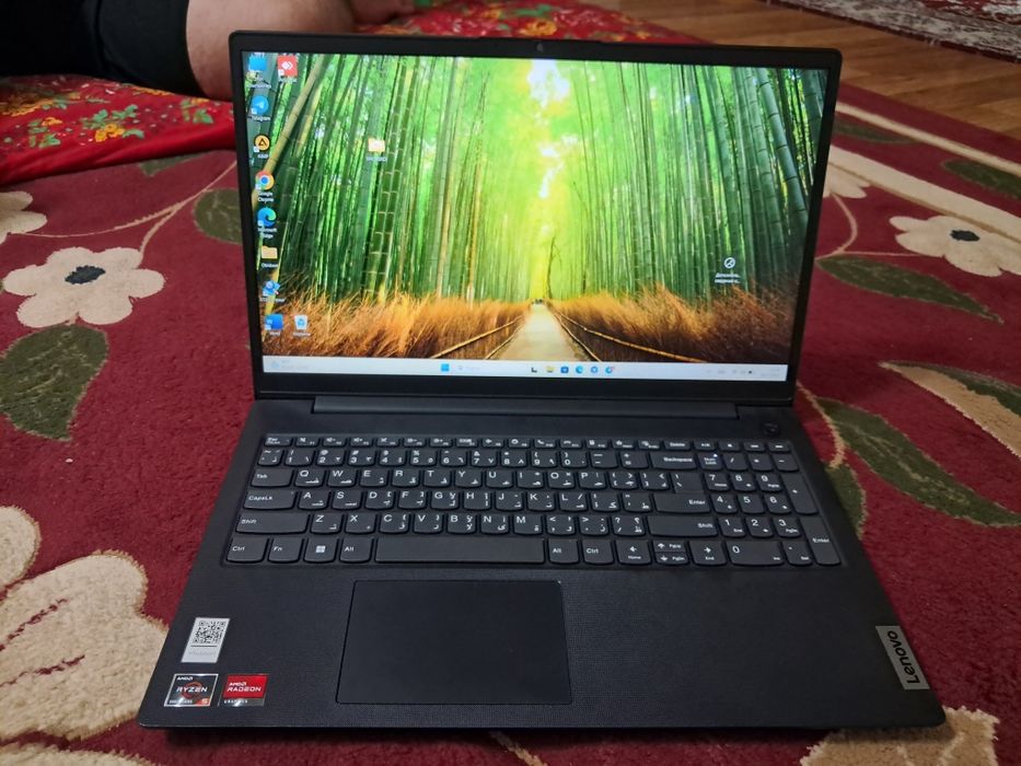 Lenovo noutbook ryzen 5 5500U xotira 256 operativka 8 windows 11 pro