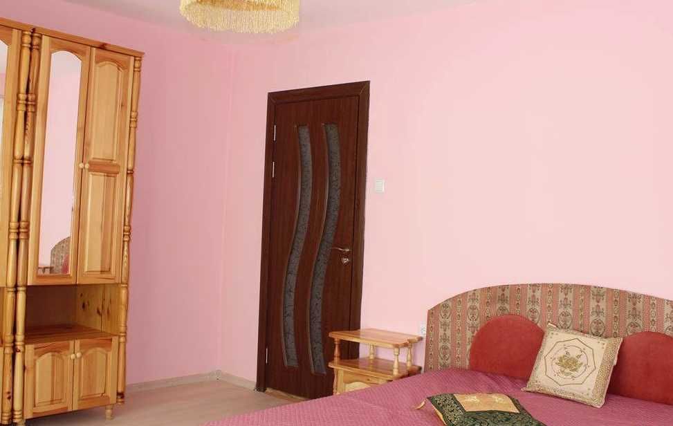 Дава се под наем Двустаен апартамент в Бургас, Възраждане - 80 кв.м за 200 € - Снимка #6