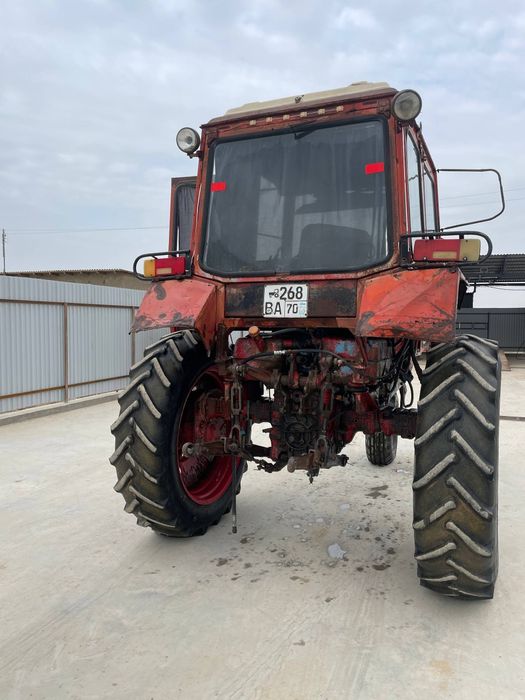 Traktor sotiladi 
Yili 1996 yublenniy 
Mtizi 80x
Mator karobka sastaya