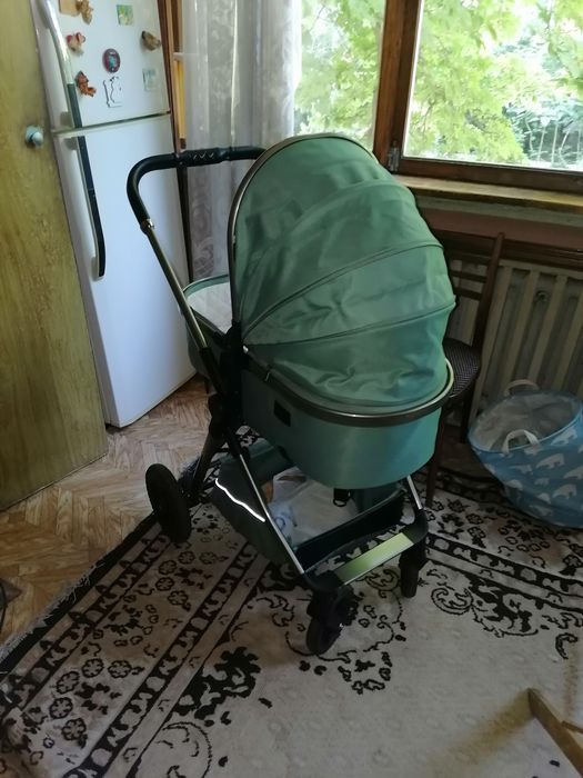 Продам детскую коляску трансформер б/у