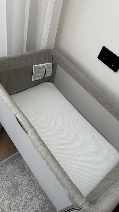 Кровать-манеж Joie