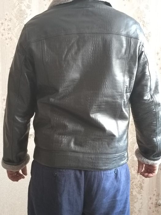 Срочно!Продам новую кожаную  дубленку