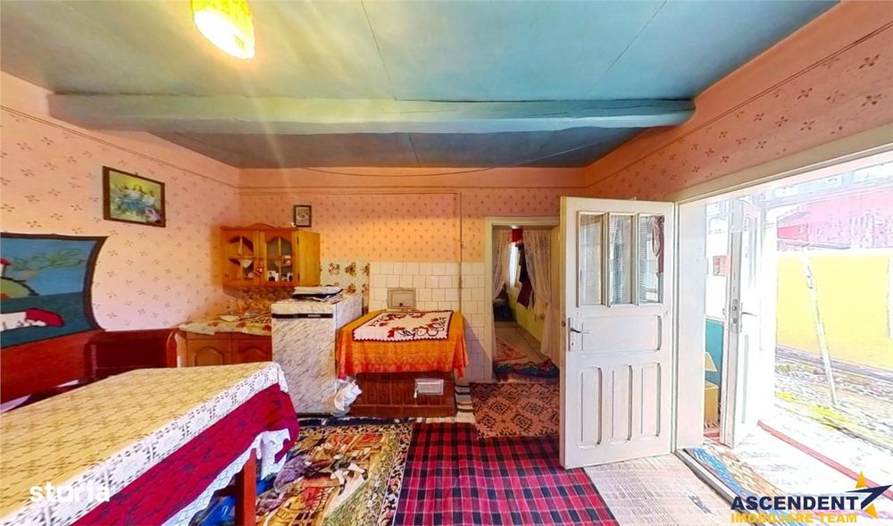 4.300 mp teren, pomicultura +casa traditionala, anexe, Craiesti, Mures