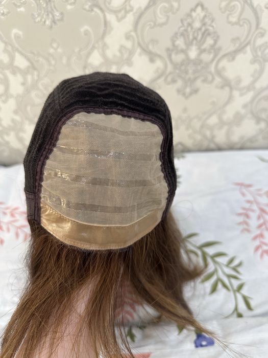 Продам парик из натуральных волос