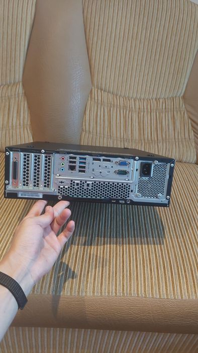 PC Lenovo ThinkCentre M83 SFF – i5-4440, 8GB RAM, HDD 250GB, Linux Mint