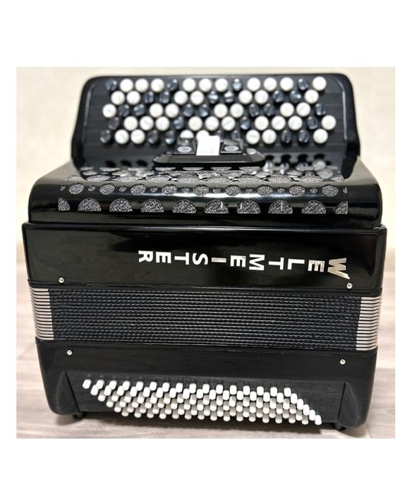 Баян ученический, аккордеон, гармонь