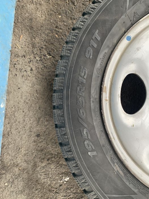 Диск с шиной 195/65/15 91t