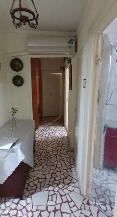Apartament Faleza Nord, 3 camere decomandat, 2 bai, bucatarie separata