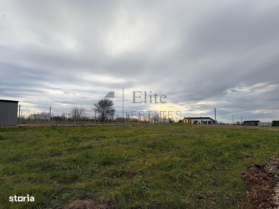 Teren intravilan de vanzare in Apateu | Dublu front