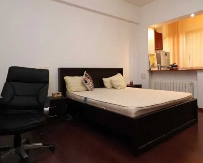 Дава се под наем Тристаен апартамент в Пловдив, Каменица 1 - 110 кв.м за 348.84 € - Снимка #1