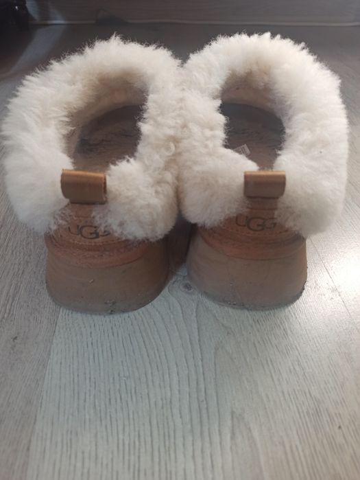 Ugg tazzelle апрески