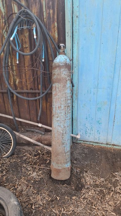 Продам кислородный баллон