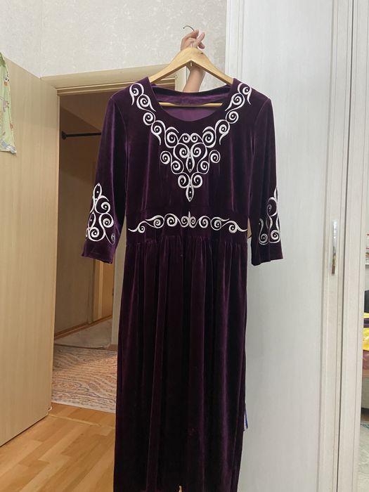 Ұлттық көйлек кәжекеймен