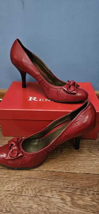 Красивые туфли на каблуках