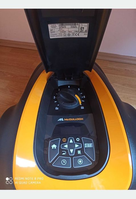 Robot tuns iarba McCulloch ROB S.