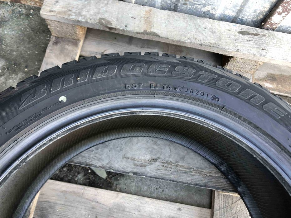 Anvelopa Iarna 225/55 R19 BRIDGESTONE Blizzak DM V1 99R