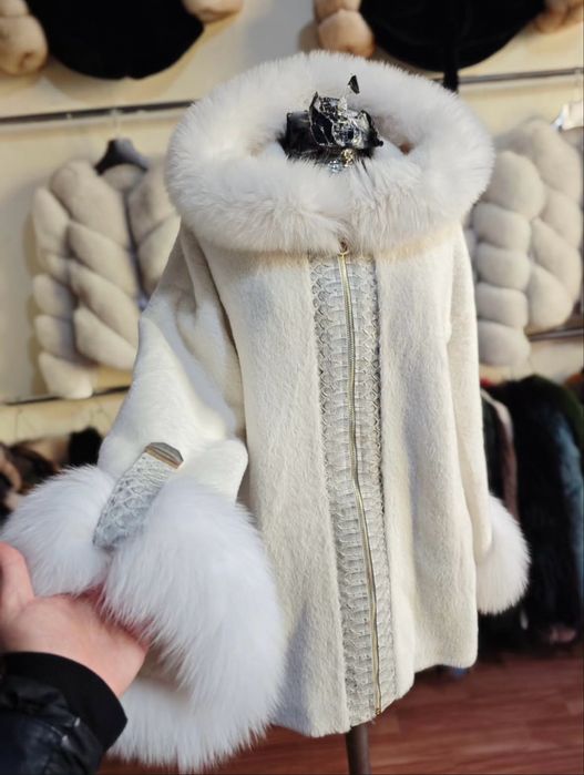 Палто от естествен косъм и алпака