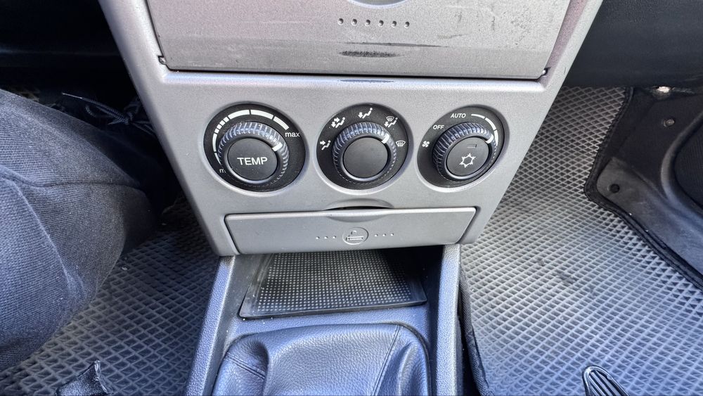 Лада приора универсал