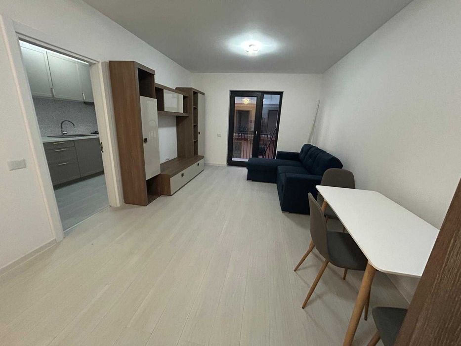 Inchiriez garsoniera decomandata Noua