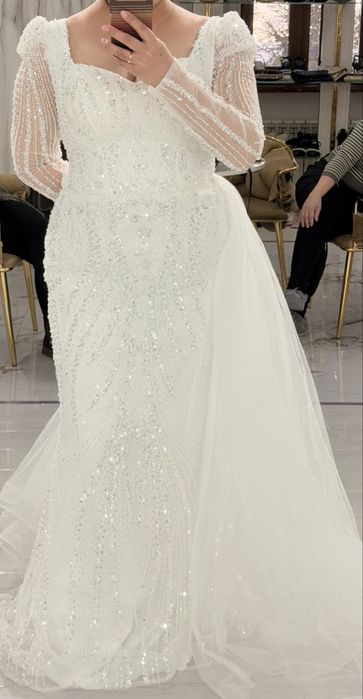 Продам шикарное свадебное платье