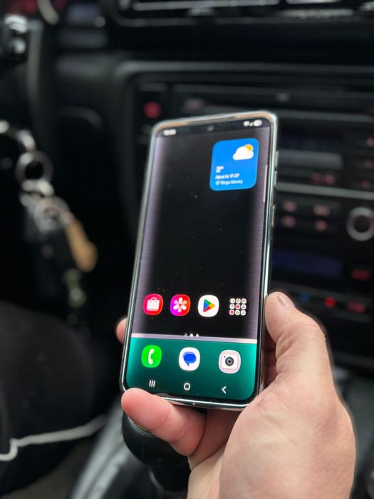 Vând Samsung Galaxy S21 PLUS  5G