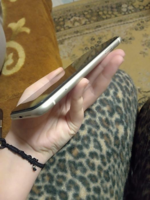 iPhone 11 alb ,128GB