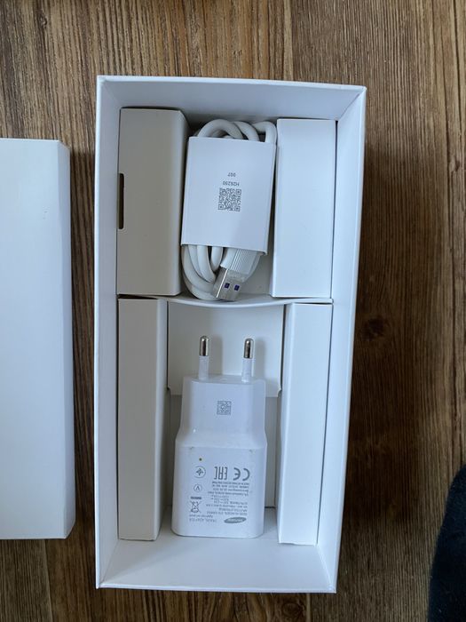 Продам Redmi not 12 pro на гарантии