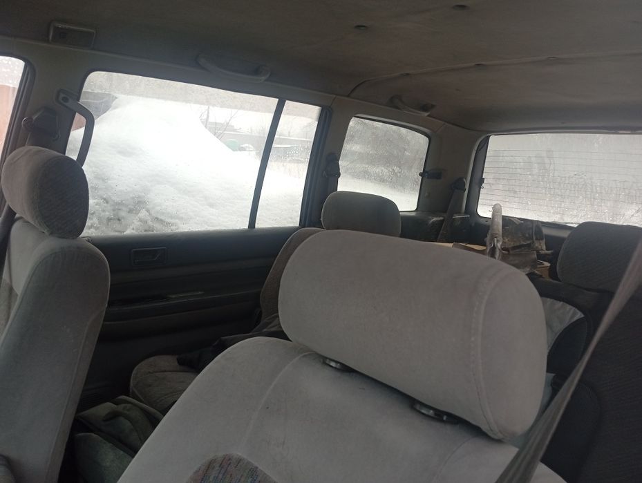 Продам mazda MPV