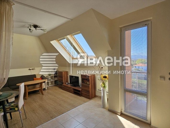 Продава се Двустаен апартамент в Черноморец - 64 кв.м за 1274 €/кв.м - Снимка #2