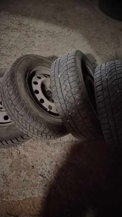 Продам автошины на дисках