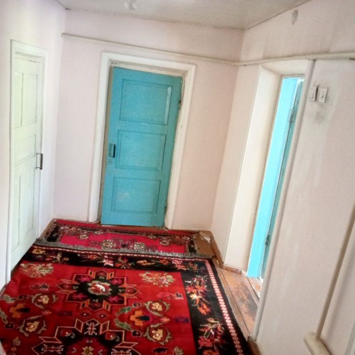 Срочно уи сатилади