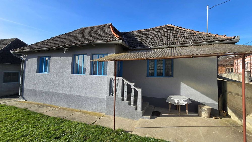 Casa de vanzare in Sanpetru Almasului