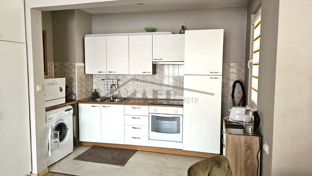3-стаен до Стария град