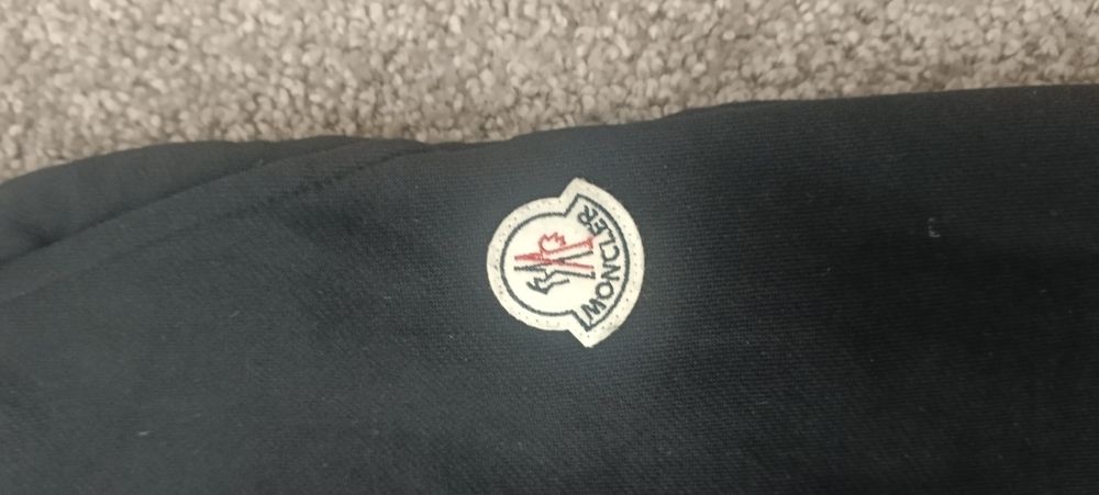 Продам монклер новые