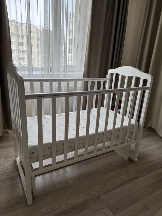 манеж-кровать, универсальный маятниковый