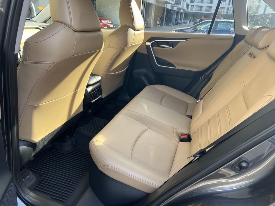TOYOTA RAV4 2023 — imagine 5