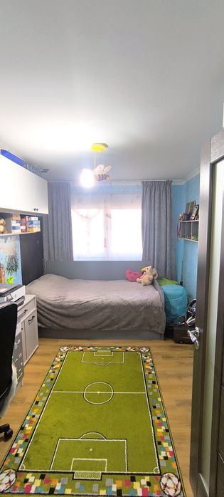 Vând apartament cu 3 camere