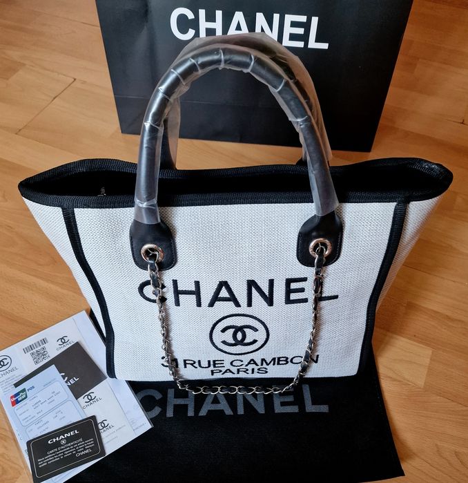 Geanta damă material textil, logo brodat, accesorii metalice argintii