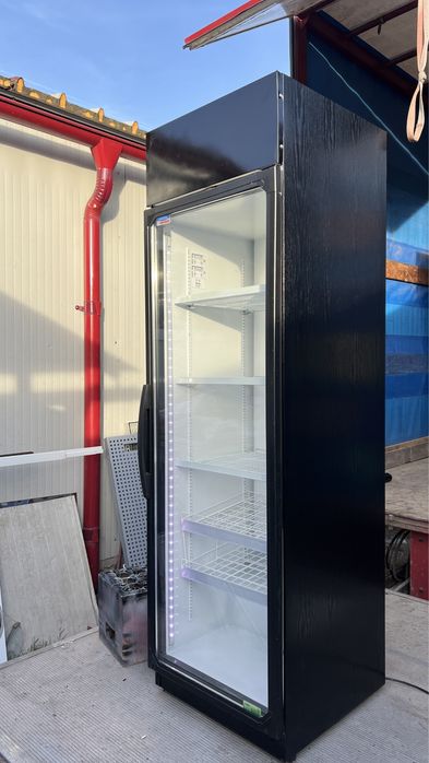 Vitrina frigorifica marca ugur verticala