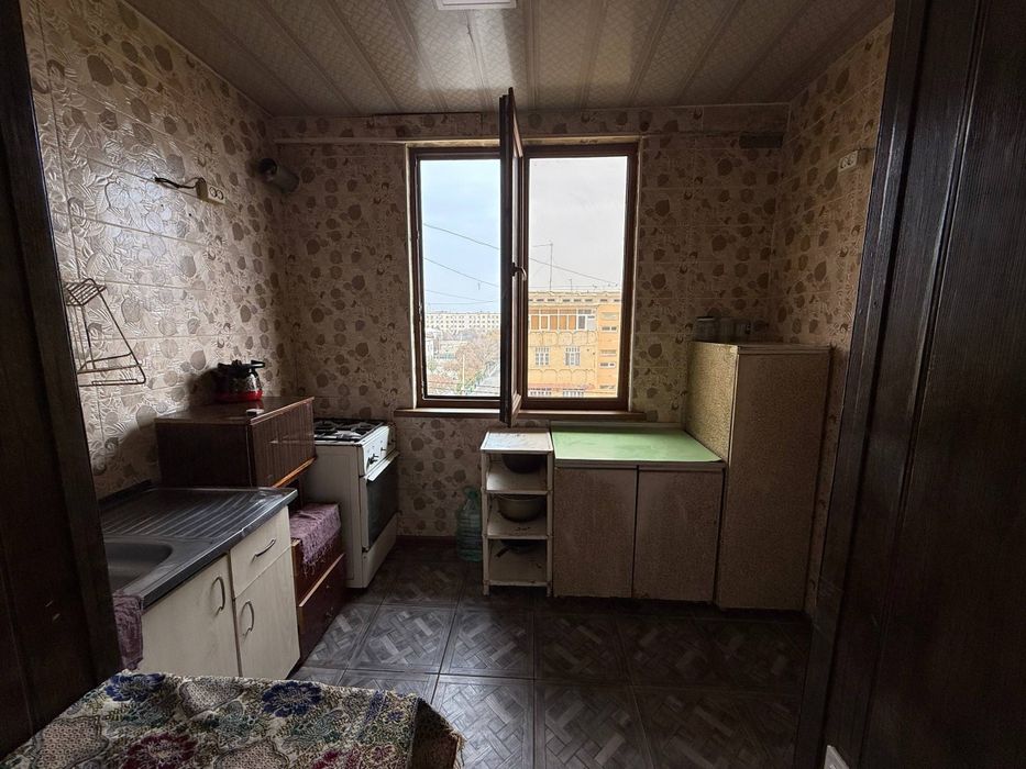 Сдаётся 3х ком квартира на 5 этаже