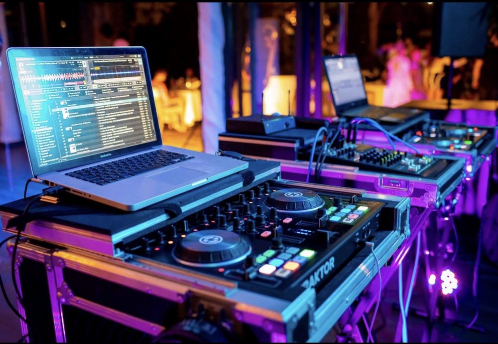 Dj orice tip de eveniment+regim club/bar