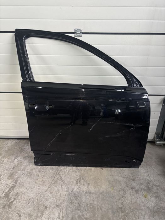 предва дясна врата за audi q7 sq7